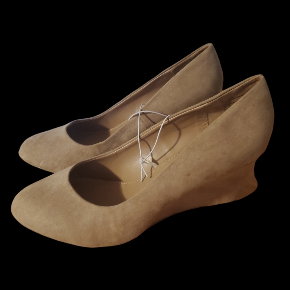 Merona Nude Closed Toe Wedge Heel
